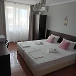 смокиня Guest house Obzor