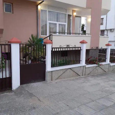 Guest house смокиня 3*