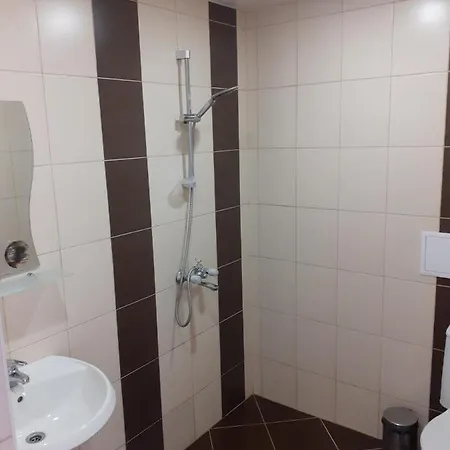 Guest house смокиня