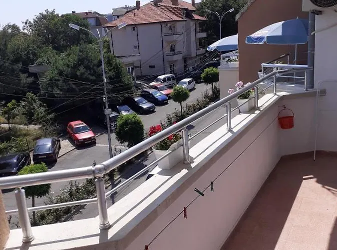 смокиня Guest house 3*