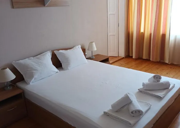 Guest house смокиня